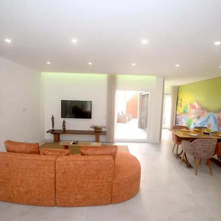 Oro & Nero Arte - Boutique Apartment Nazaré