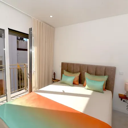 Oro & Nero Arte - Boutique Apartment Nazaré