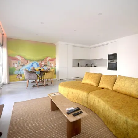 Oro & Nero Arte - Boutique Apartment Nazaré