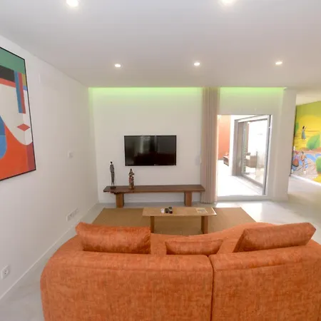 Oro & Nero Arte - Boutique Apartment Nazaré